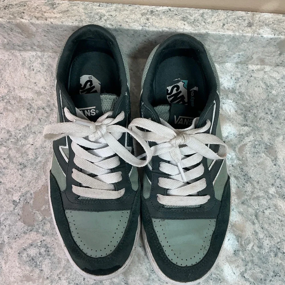 Vans Lowland ComfyCush New Varsity Green Gables 6.5M 8W Green Suede Sneakers